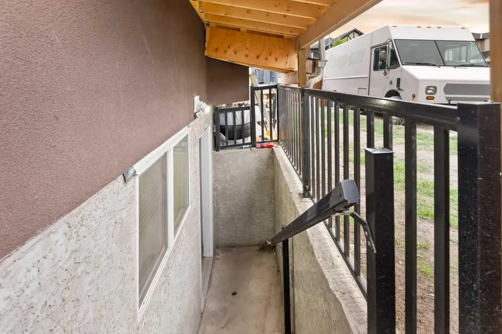 150 Saddlelake Grove NE Calgary AB T3J 0N8