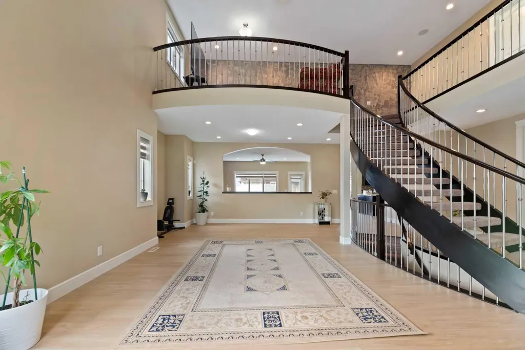 150 Saddlelake Grove NE Calgary AB T3J 0N8