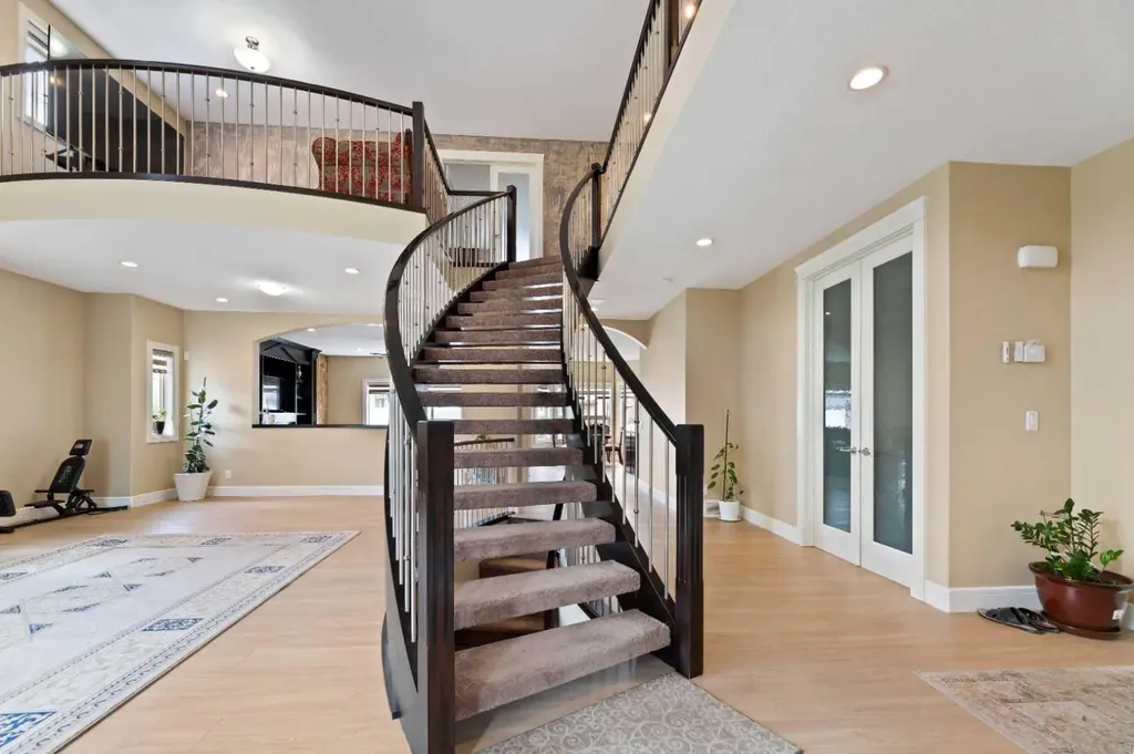 150 Saddlelake Grove NE Calgary AB T3J 0N8