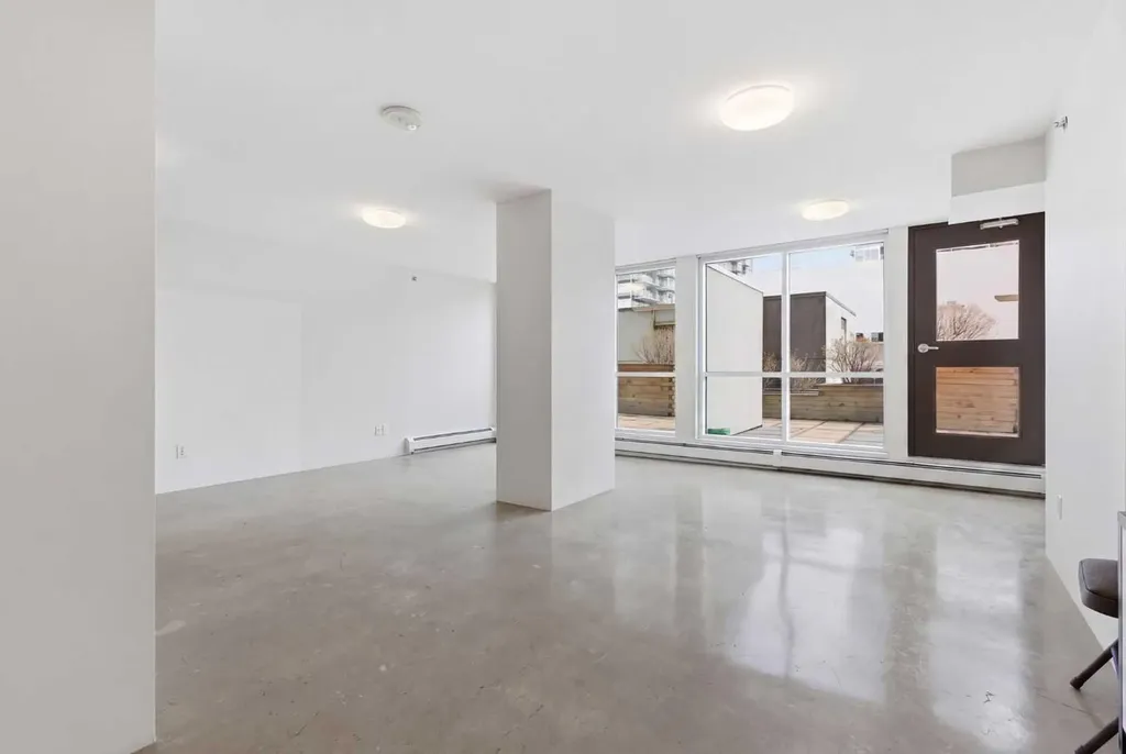 188 15 Avenue SW Calgary AB T2R 1S4