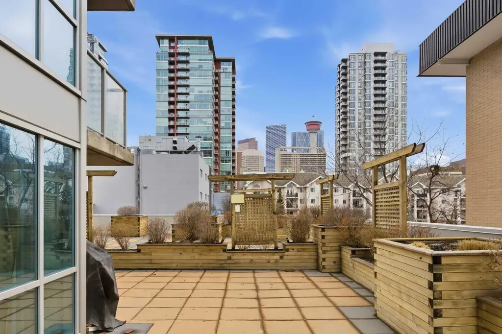 188 15 Avenue SW Calgary AB T2R 1S4
