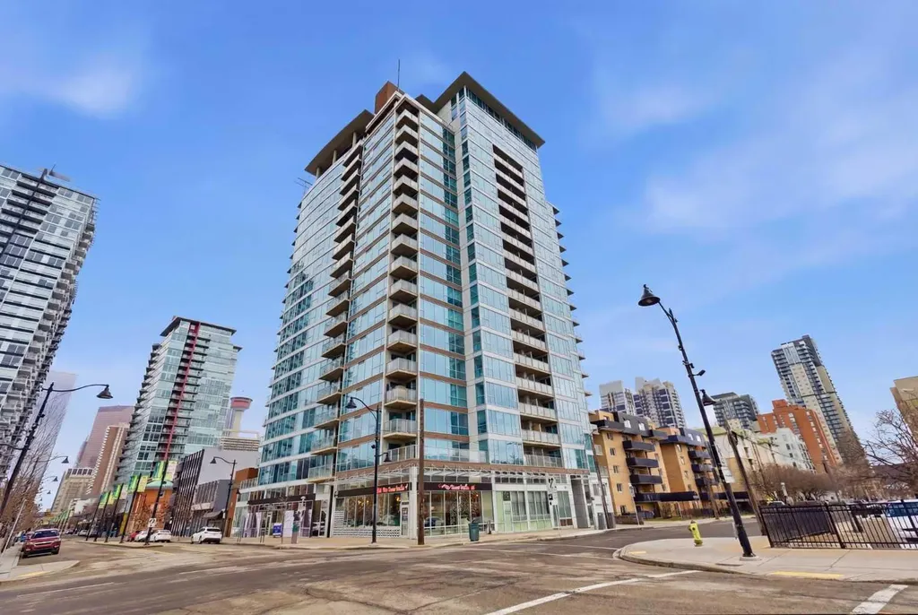 188 15 Avenue SW Calgary AB T2R 1S4