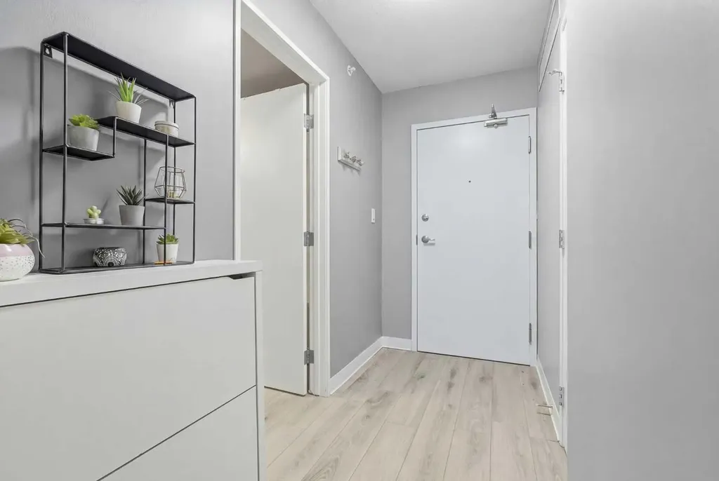 188 15 Avenue SW Calgary AB T2R 1S4