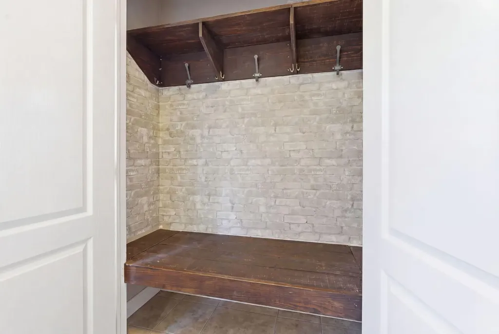 155 Copperpond Road SE Calgary AB T2Z 0W8