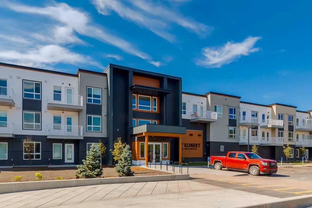 1605 17 Street SE Calgary AB T2G2L7