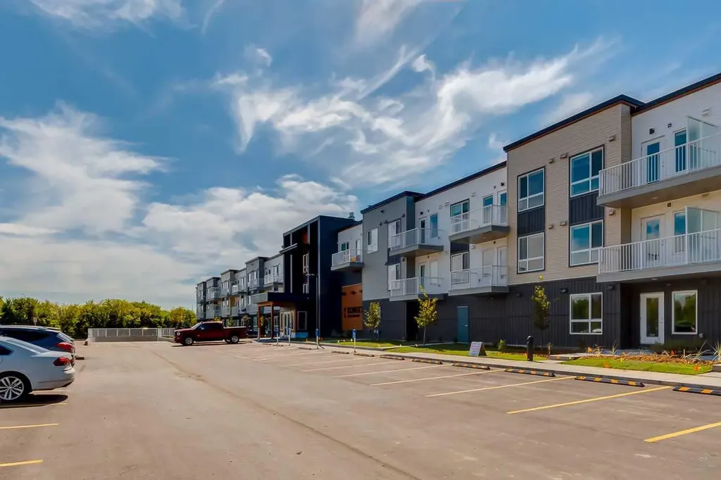 1605 17 Street SE Calgary AB T2G2L7