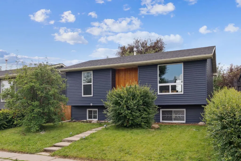 147 Falchurch Crescent NE Calgary AB T3J1J9