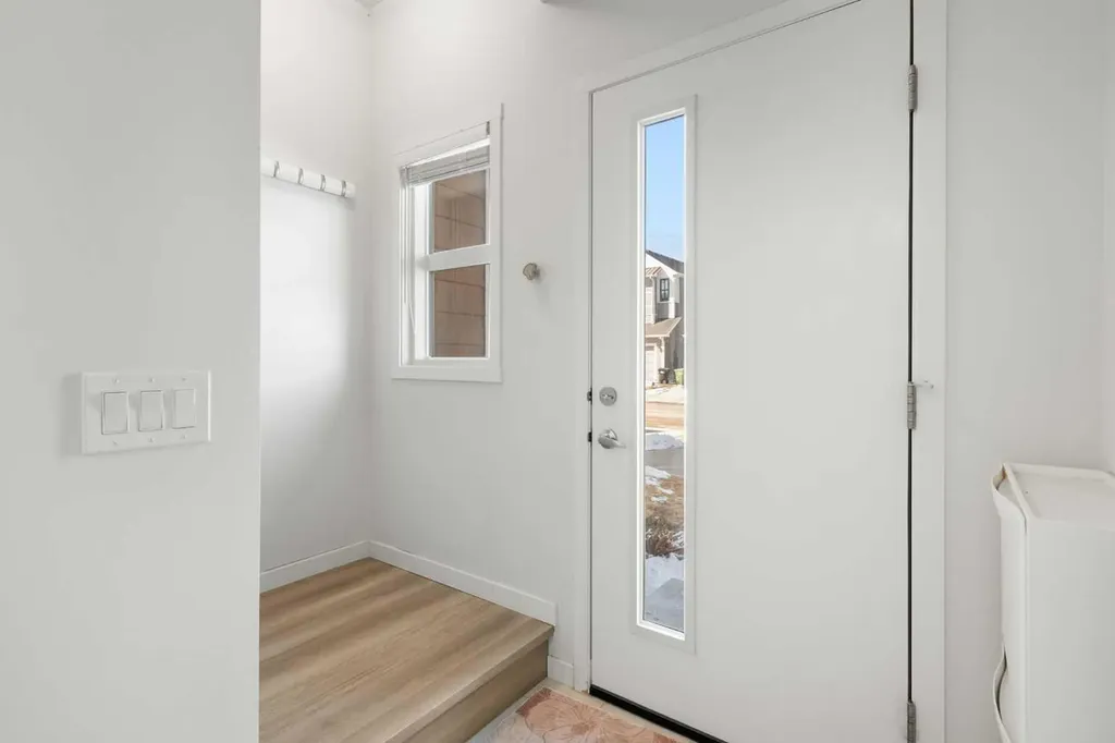 284 Harvest Hills Way NW Calgary AB T3K2P3