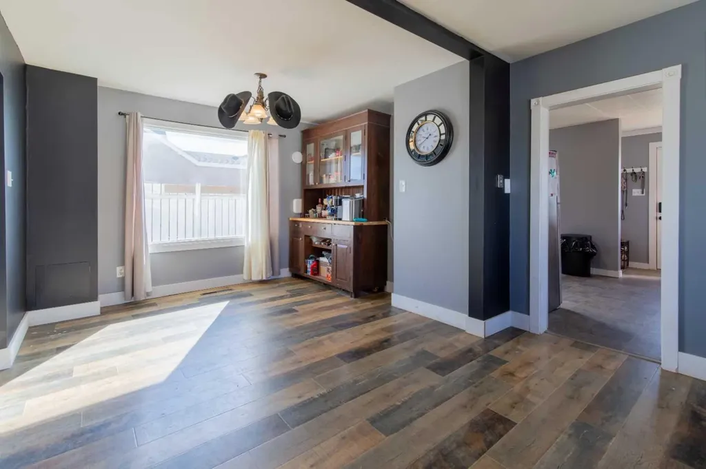 446 21 Street Fort Macleod AB T0L 0Z0