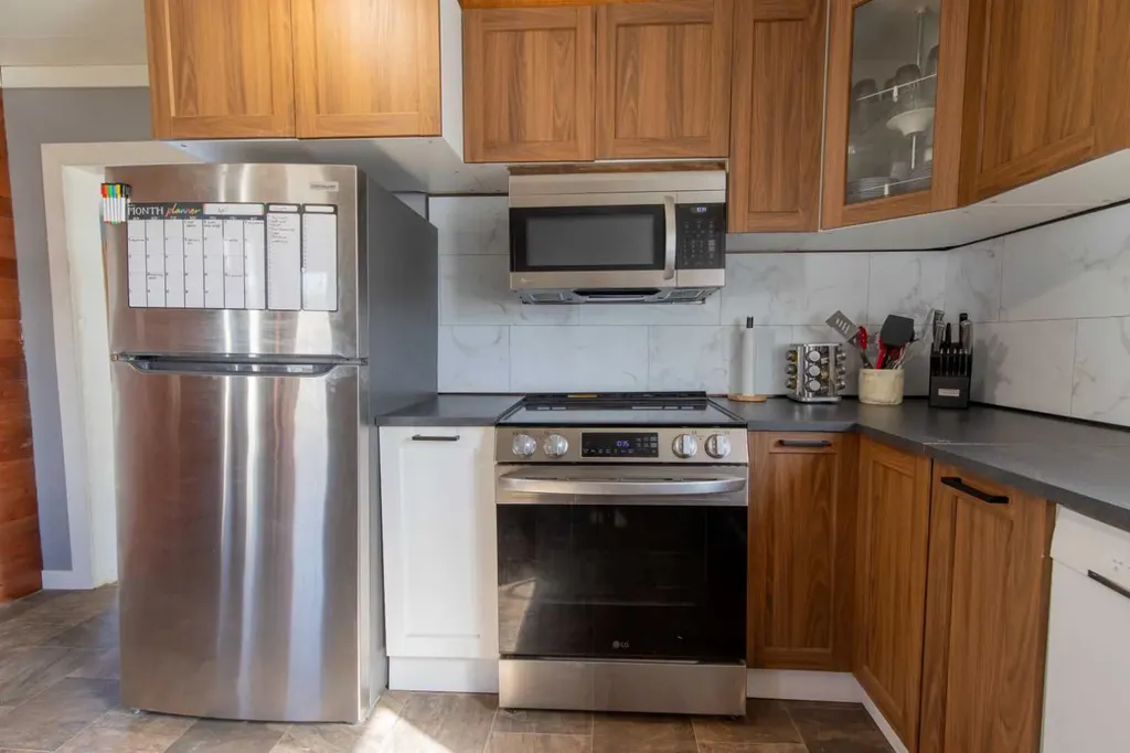 446 21 Street Fort Macleod AB T0L 0Z0