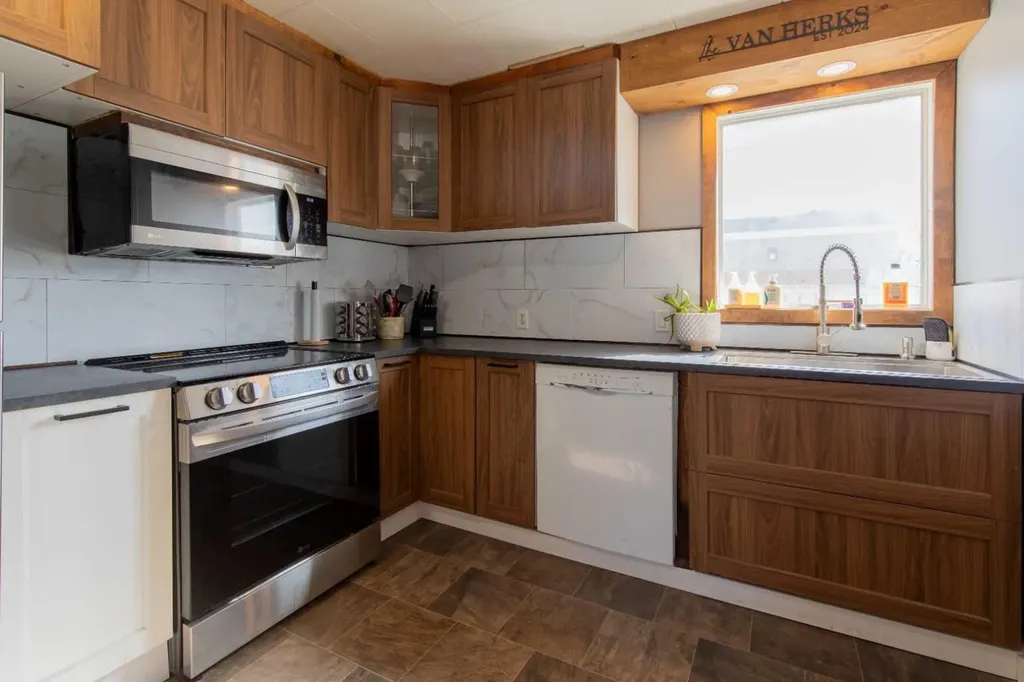 446 21 Street Fort Macleod AB T0L 0Z0