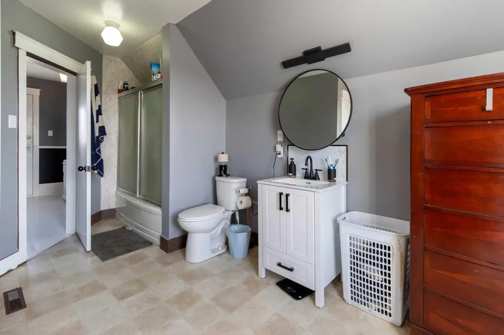 446 21 Street Fort Macleod AB T0L 0Z0