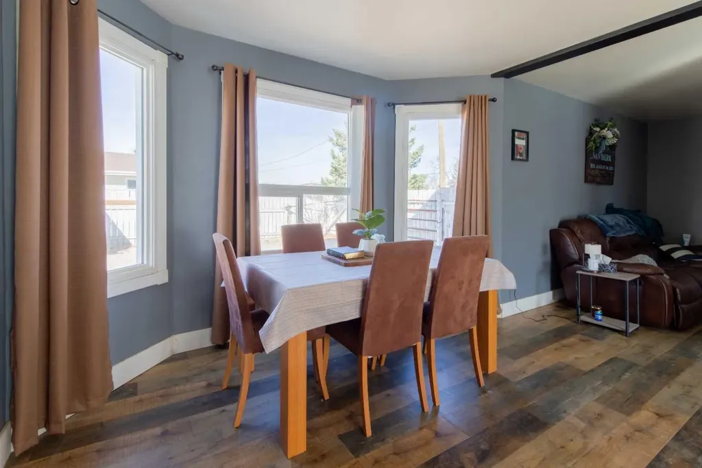 446 21 Street Fort Macleod AB T0L 0Z0