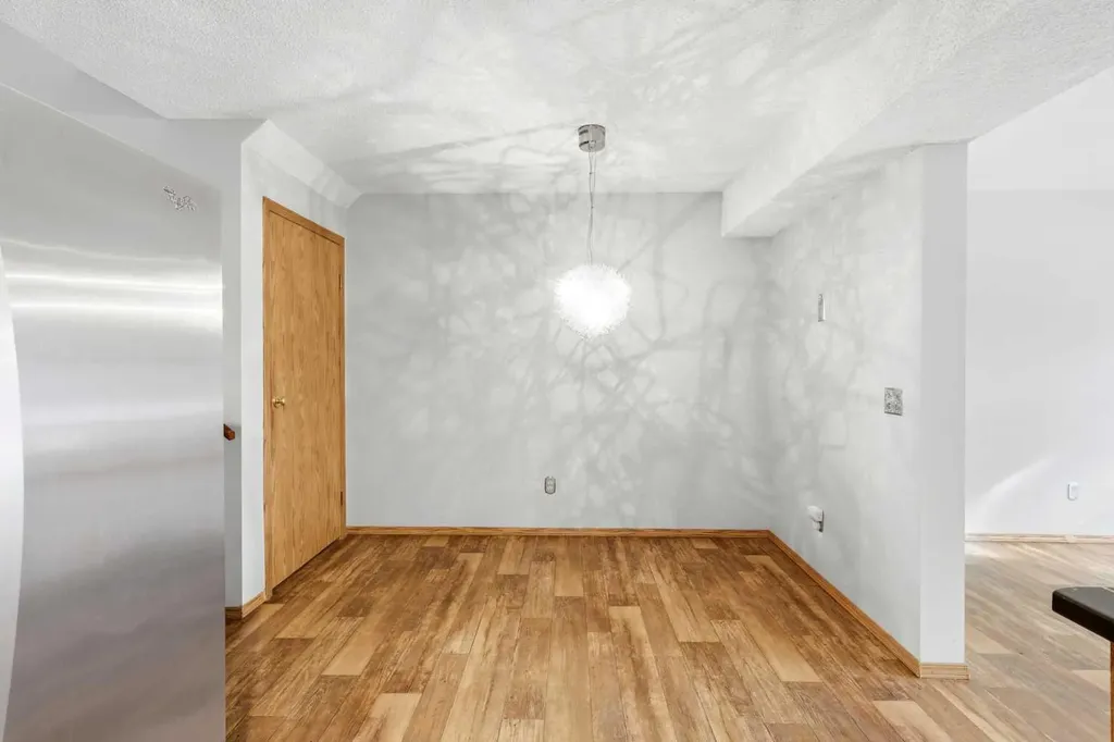 4B Millview Way SW Calgary AB T2Y 3E7