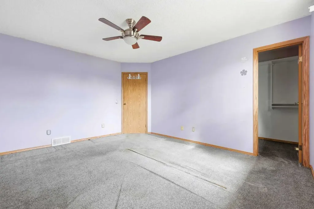 4B Millview Way SW Calgary AB T2Y 3E7
