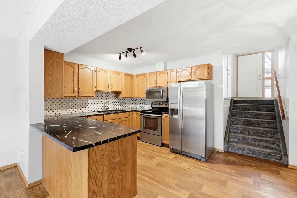 4B Millview Way SW Calgary AB T2Y 3E7