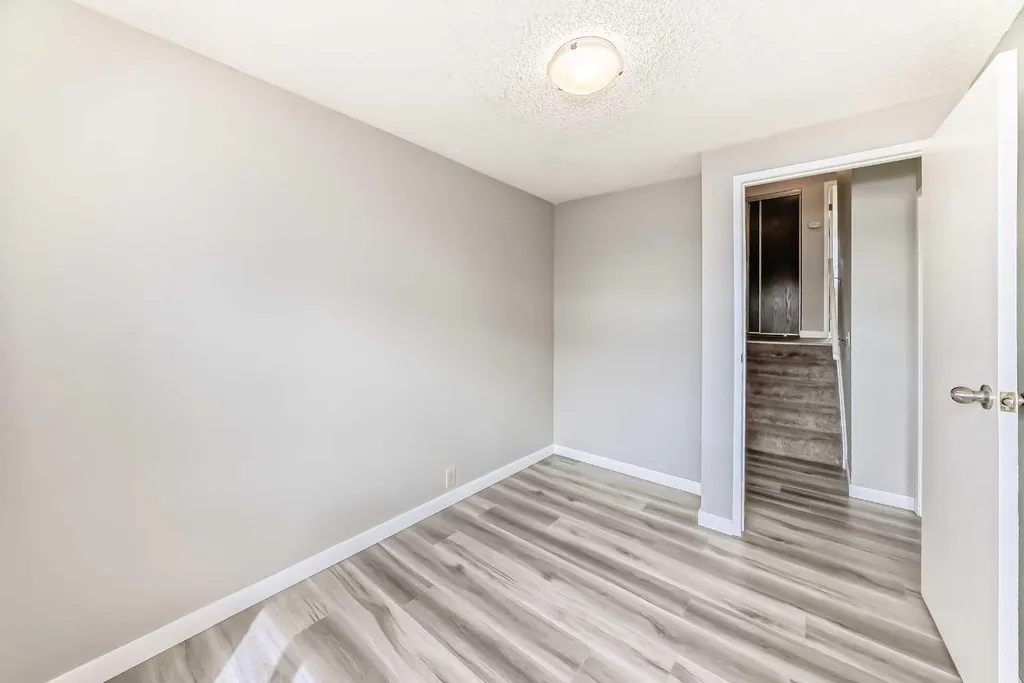 6909 Ranchero Road NW Calgary AB T3G 1J6