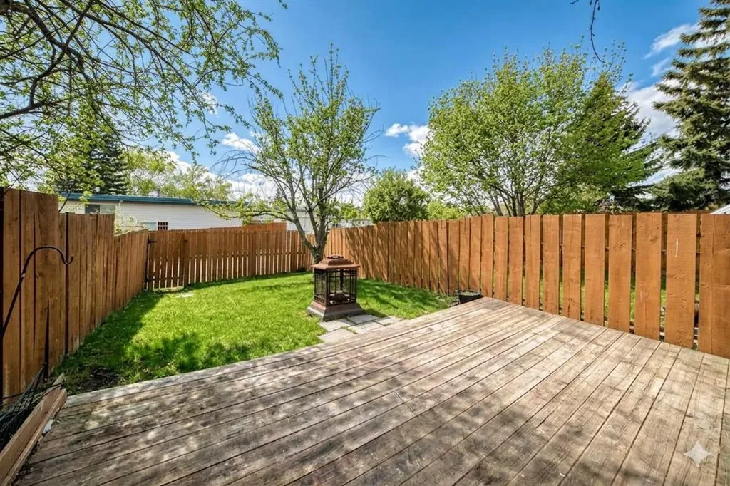 6909 Ranchero Road NW Calgary AB T3G 1J6