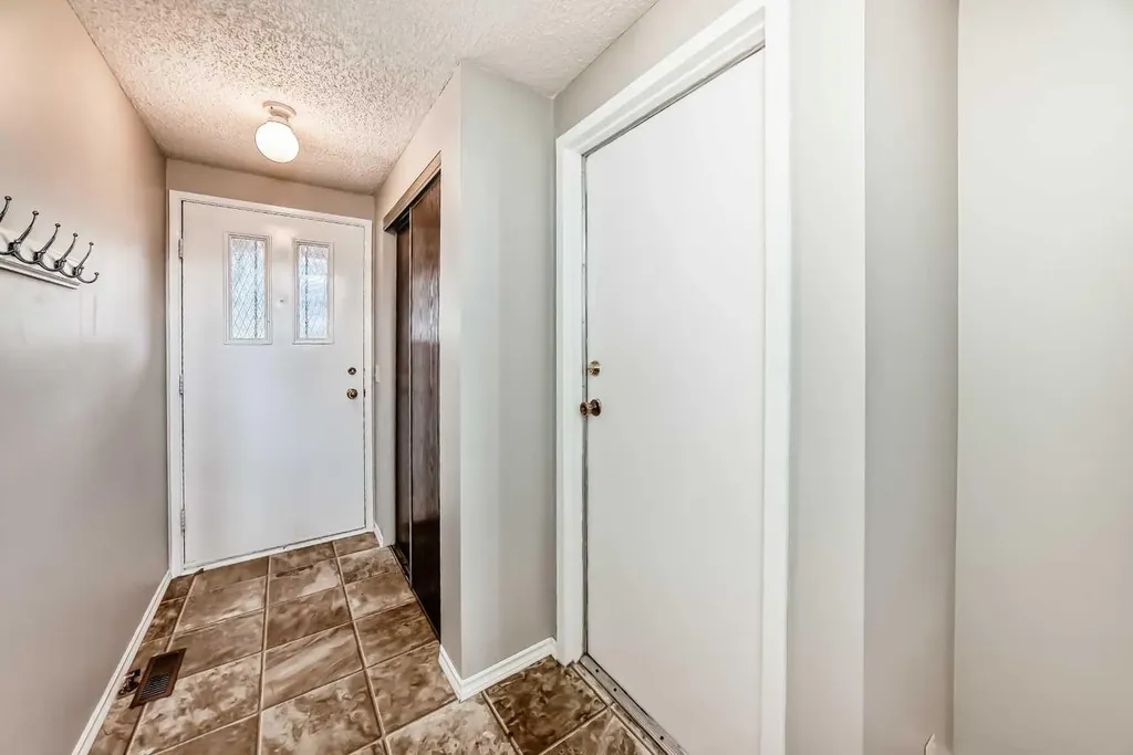 6909 Ranchero Road NW Calgary AB T3G 1J6