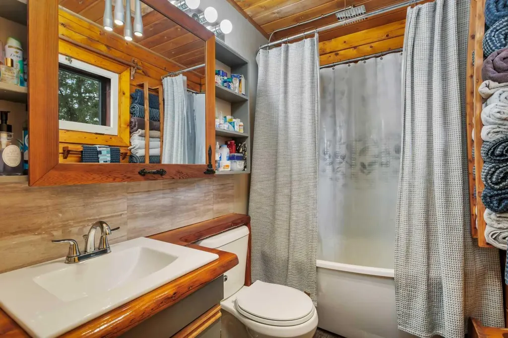 30 Mountainview Road Rural Clearwater County AB T4T 2A4