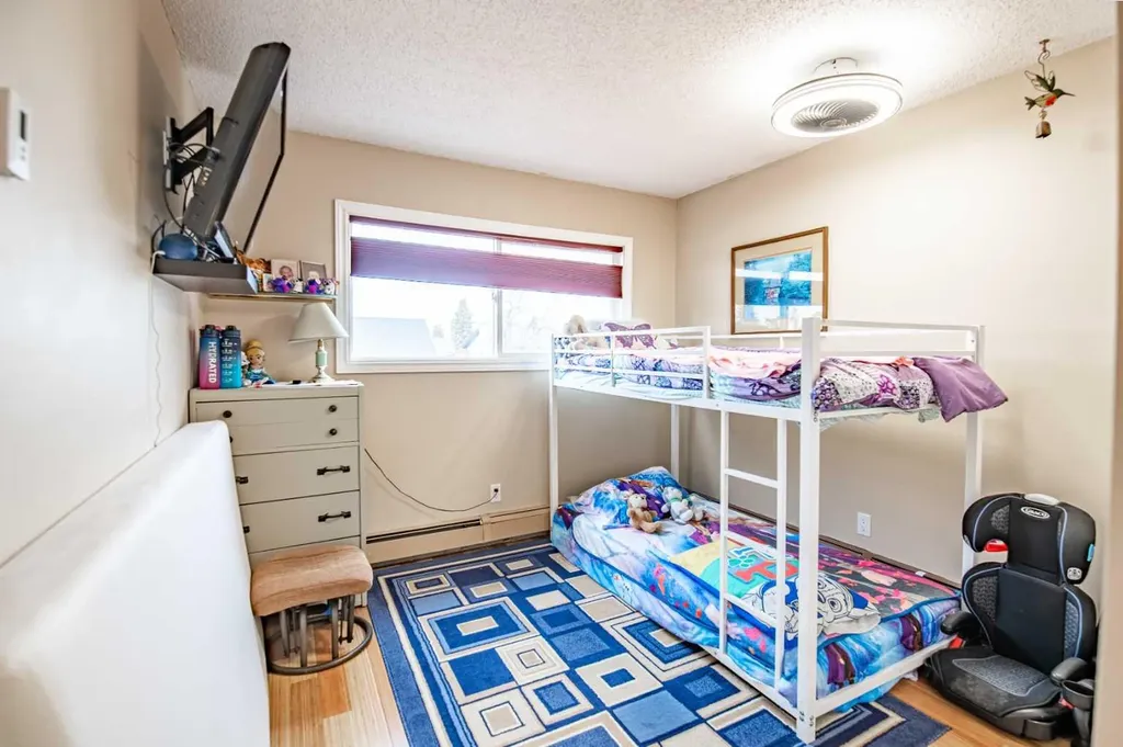 44 Norwest Close Red Deer AB T4P2A2
