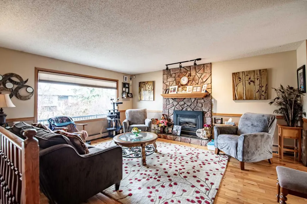 44 Norwest Close Red Deer AB T4P2A2