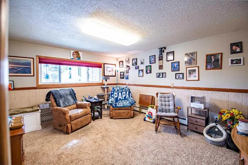 44 Norwest Close Red Deer AB T4P2A2