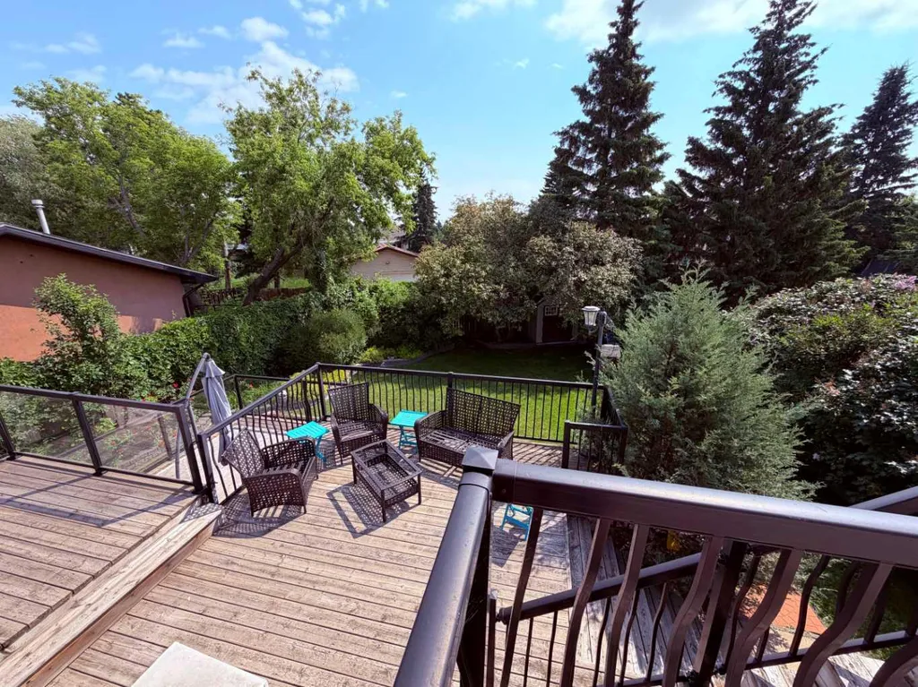 44 Norwest Close Red Deer AB T4P2A2