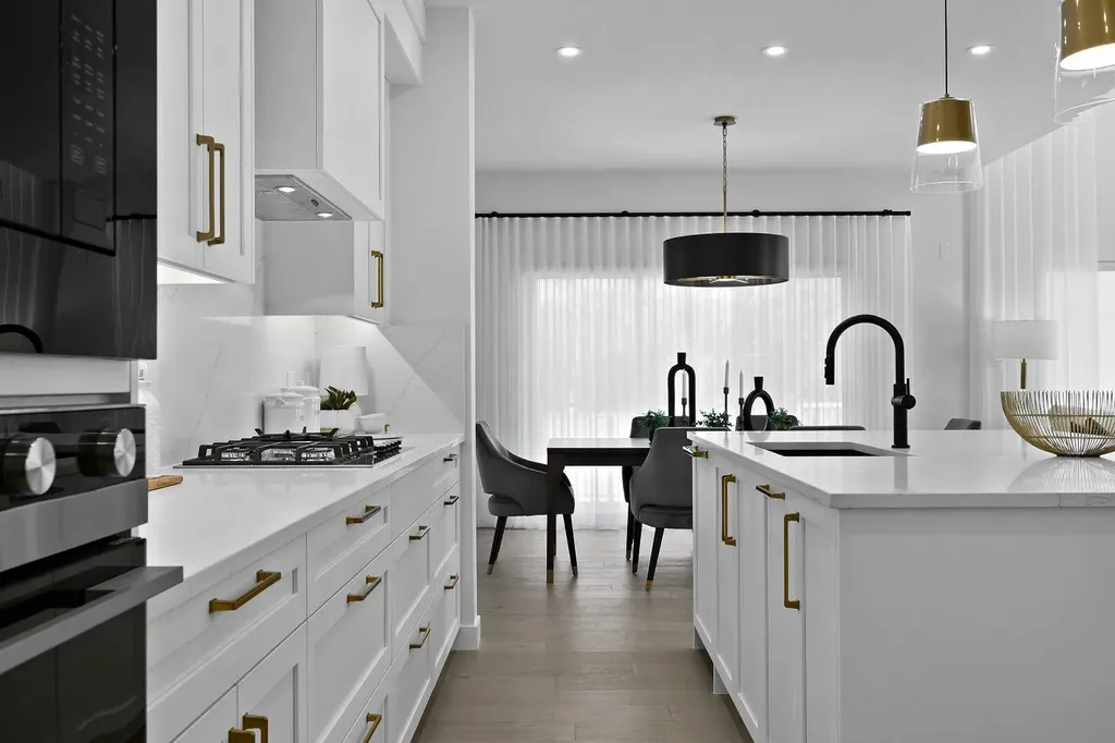 6 Westland Park SW Calgary AB T3H 0W1