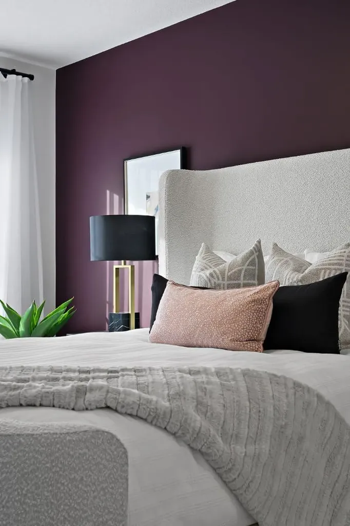 6 Westland Park SW Calgary AB T3H 0W1
