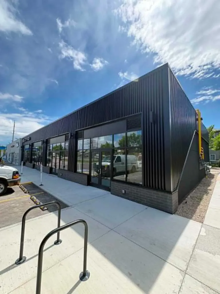 6815 26 Avenue NE Calgary AB T1Y 6M7