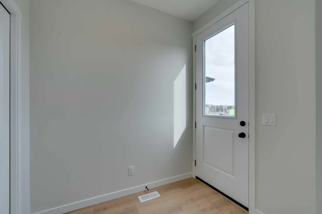 1273 Creekview Drive SW Calgary AB T2X 5Y7
