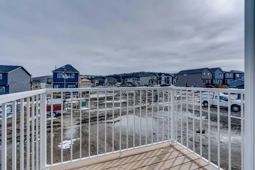 1273 Creekview Drive SW Calgary AB T2X 5Y7