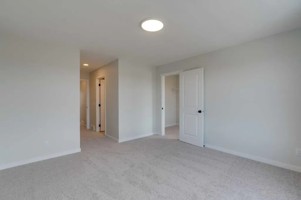 1273 Creekview Drive SW Calgary AB T2X 5Y7