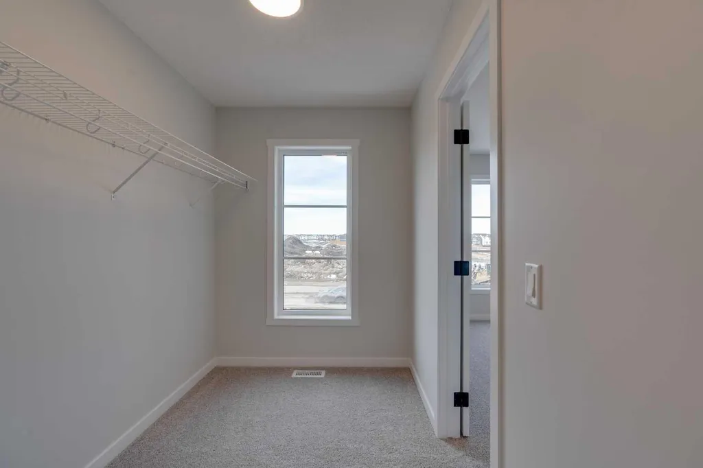 1273 Creekview Drive SW Calgary AB T2X 5Y7