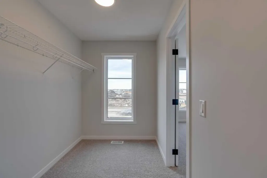 1273 Creekview Drive SW Calgary AB T2X 5Y7