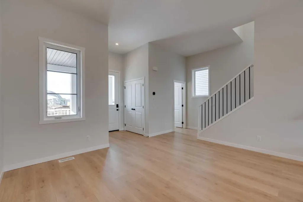 1273 Creekview Drive SW Calgary AB T2X 5Y7