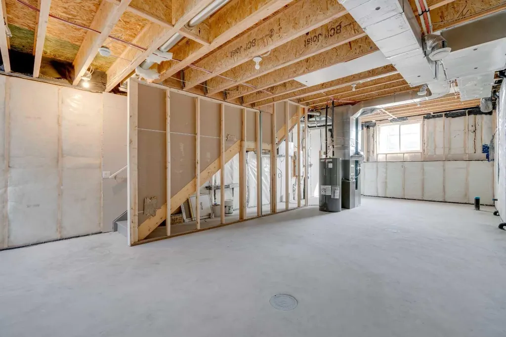 1273 Creekview Drive SW Calgary AB T2X 5Y7