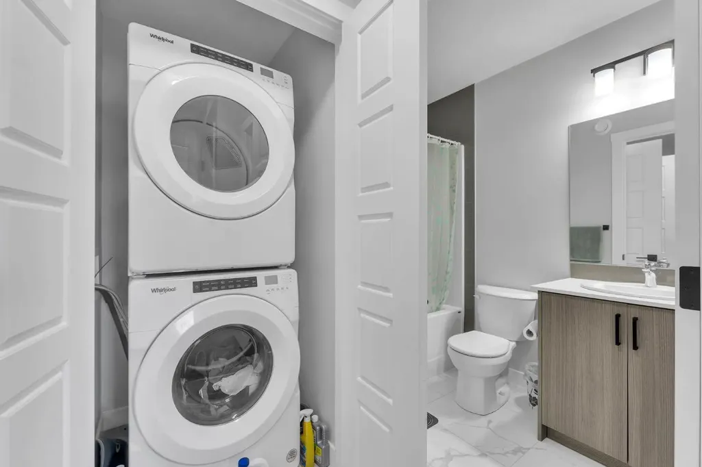 67 Corner Glen Gardens NE Calgary AB T3N2L3