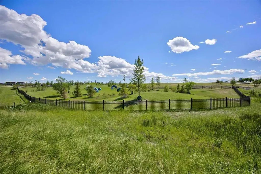1061 Sailfin Heath Rural Rocky View County AB T3Z 0J6