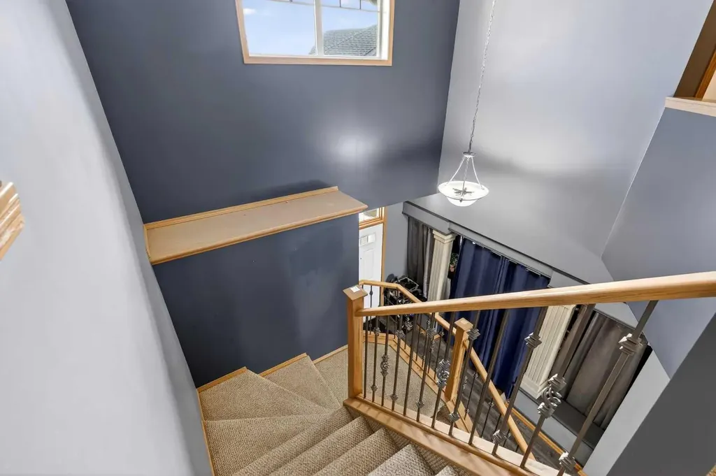 765 Qualicum Beach Bay Chestermere AB T1X1J1