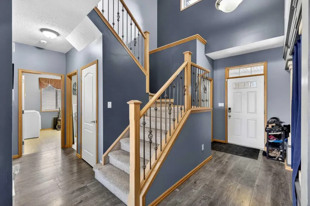 765 Qualicum Beach Bay Chestermere AB T1X1J1