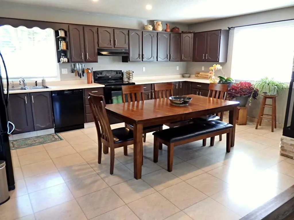 4812 Airport Drive Vermilion AB T9X 1P2
