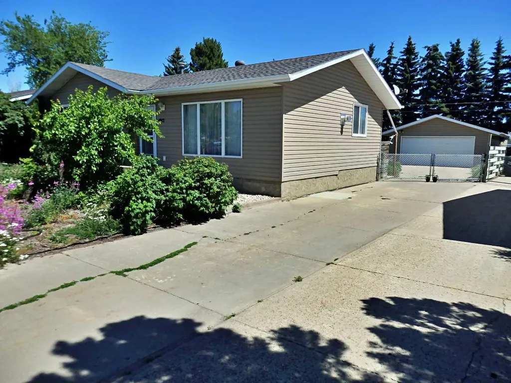 4812 Airport Drive Vermilion AB T9X 1P2
