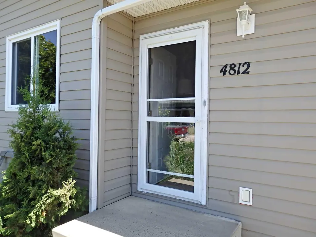 4812 Airport Drive Vermilion AB T9X 1P2
