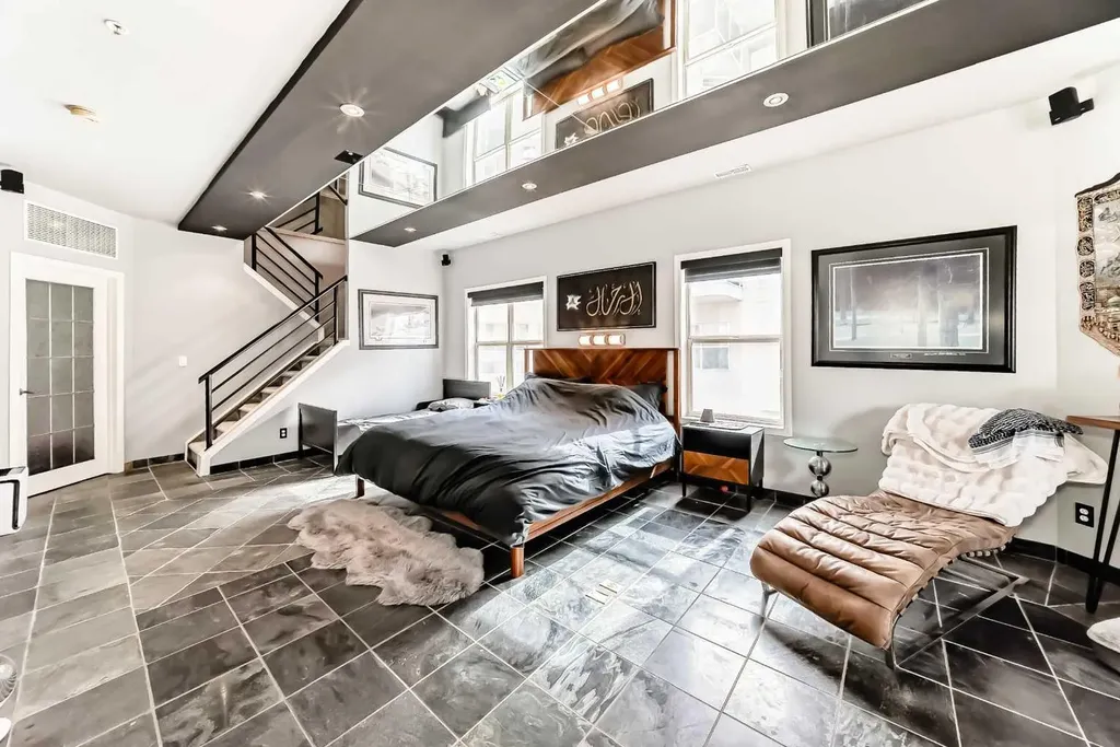 6650 Old Banff Coach Road SW Calgary AB T3H 4J4