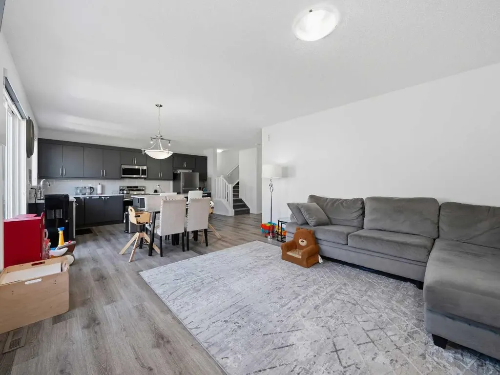 62 Yorkstone Heath SW Calgary AB T2X 4K5