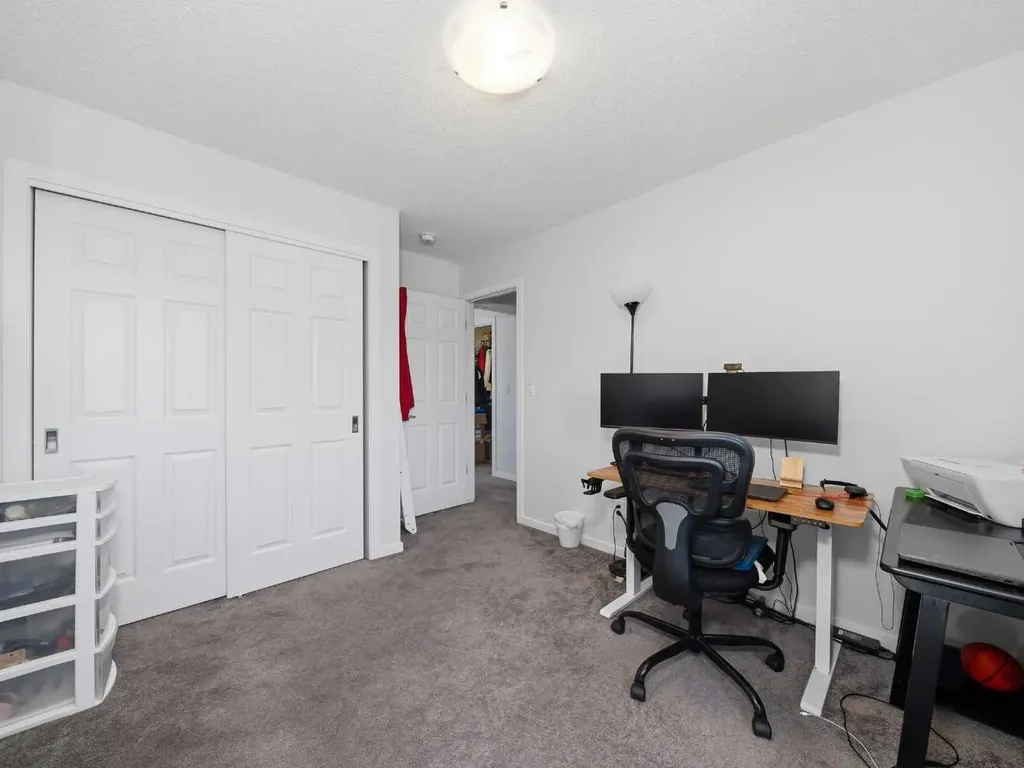 62 Yorkstone Heath SW Calgary AB T2X 4K5