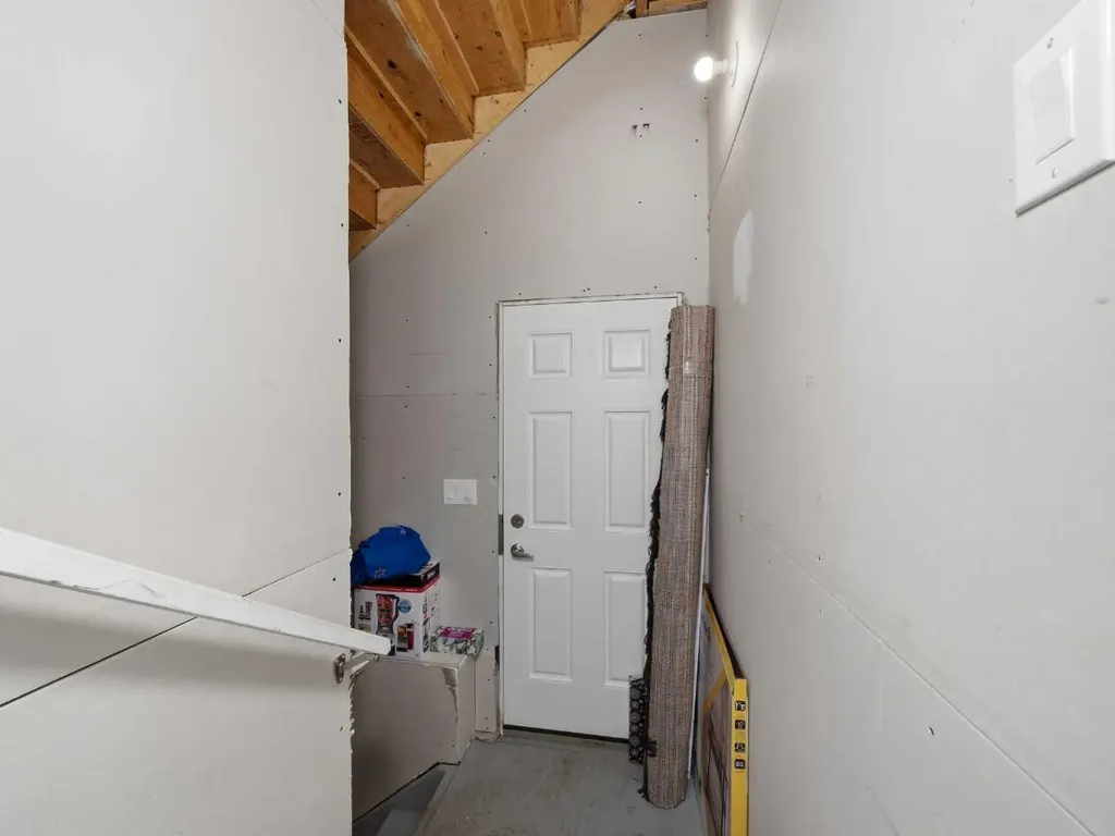 62 Yorkstone Heath SW Calgary AB T2X 4K5