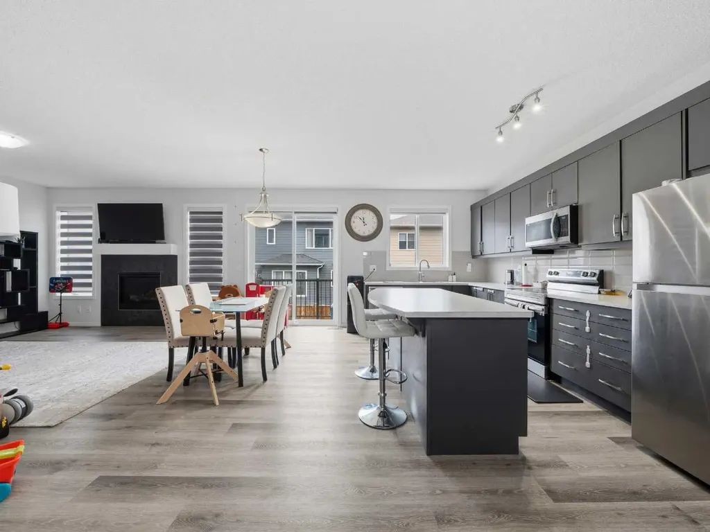 62 Yorkstone Heath SW Calgary AB T2X 4K5
